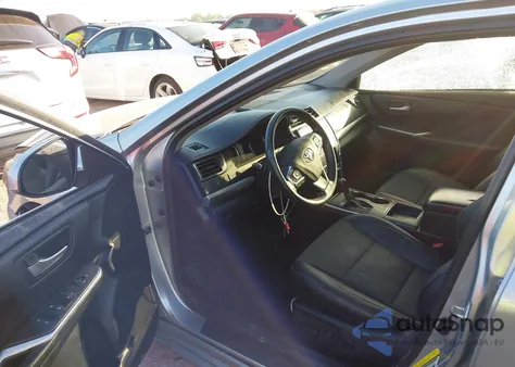 2015 Toyota Camry Se z USA, uszkodzony, nr VIN 4T1BF1FK0FU048648